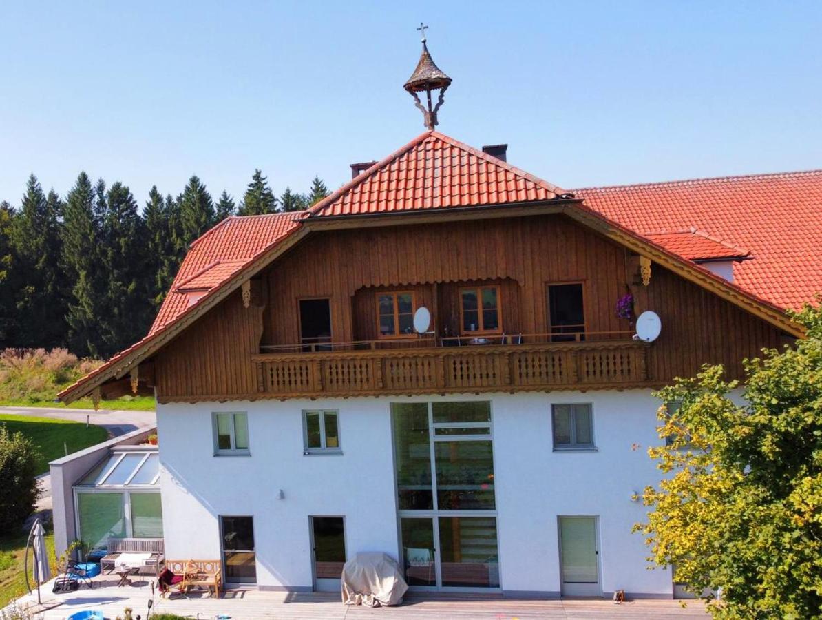 Idyllische Designer-Apartments Am Bio-Bauernhof In Salzburgerseenland Schmiding 10 Зекирхен-ам-Валлерзе Экстерьер фото