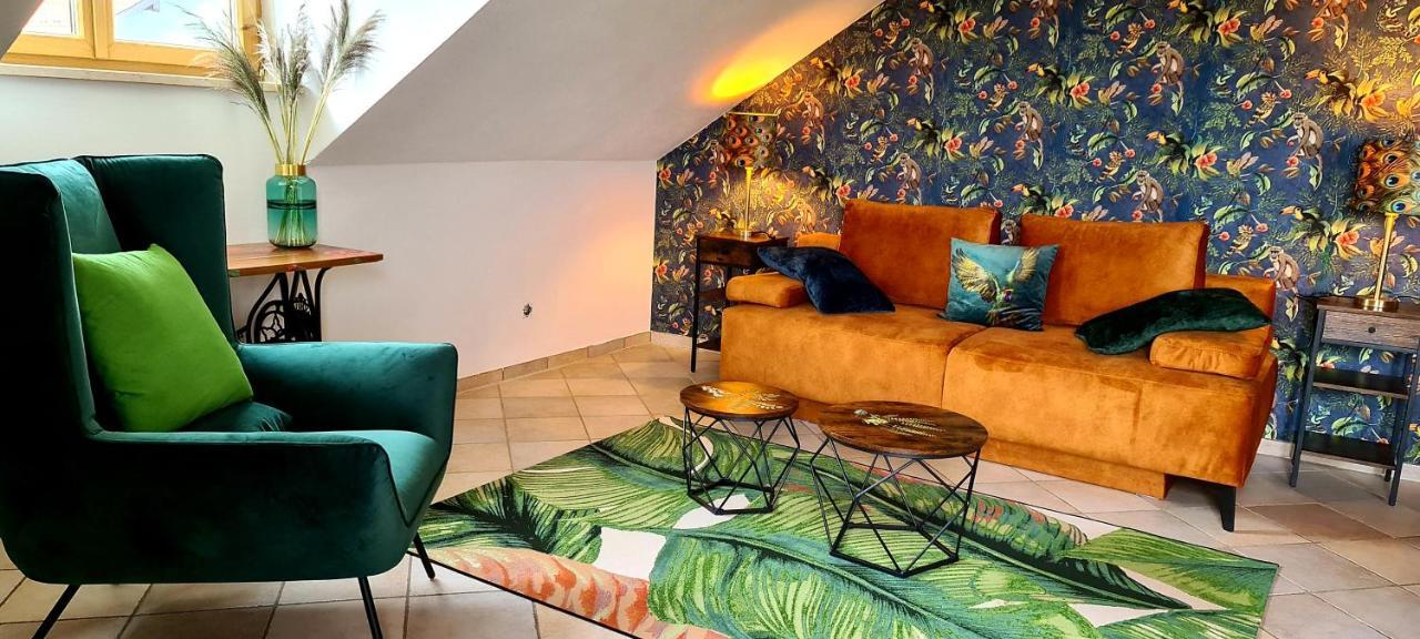 Idyllische Designer-Apartments Am Bio-Bauernhof In Salzburgerseenland Schmiding 10 Зекирхен-ам-Валлерзе Номер фото